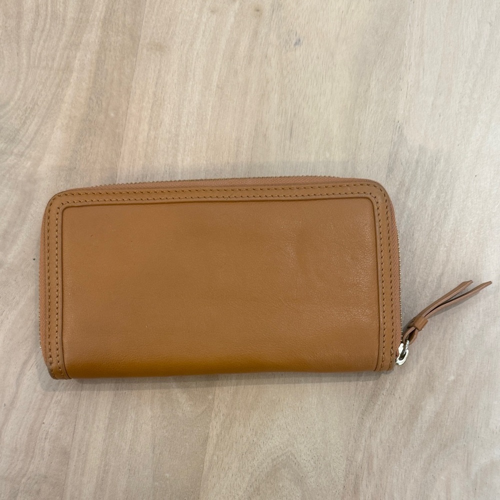 Tory Burch Zip-Around Wallet - Picture 2 of 5